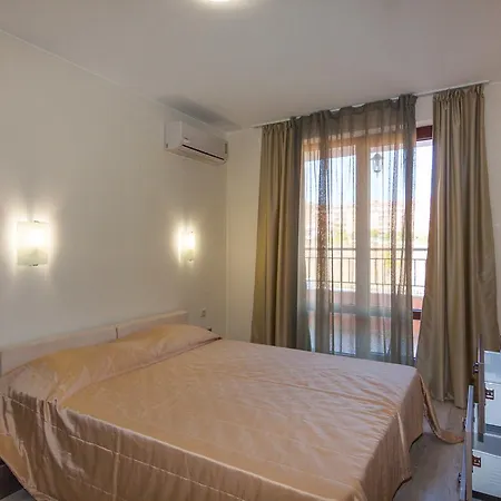 Apartament In Star Dream شقة *